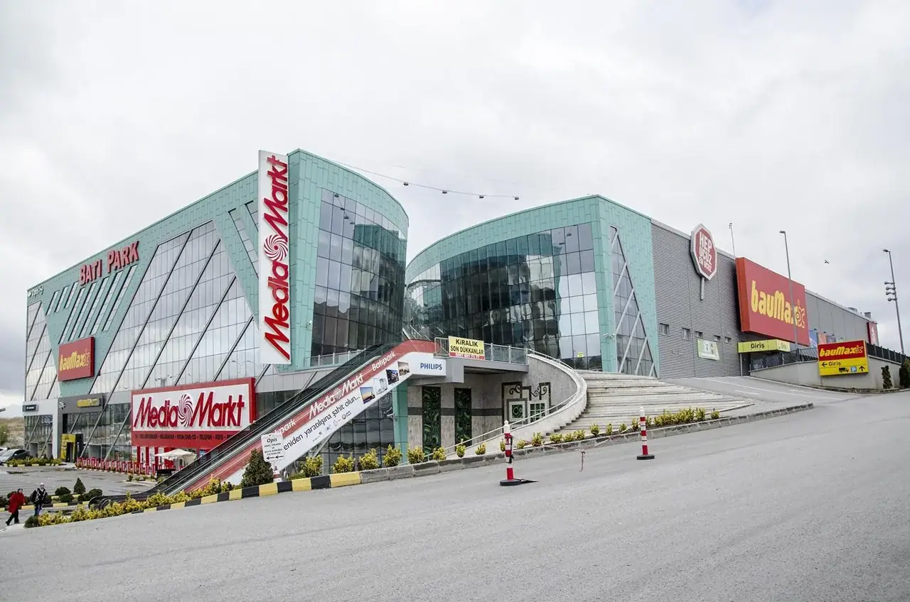 Batıpark Alışveriş Merkezi